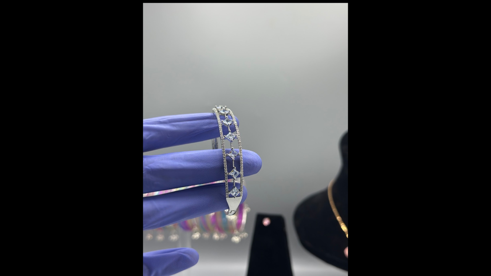 Prism Line Silver Bangle