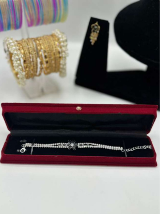 Flower Bloom Crystal Bracelet